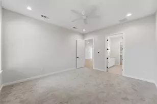 1633 E Tucker St, Fort Worth, TX 76104 - Photo 22