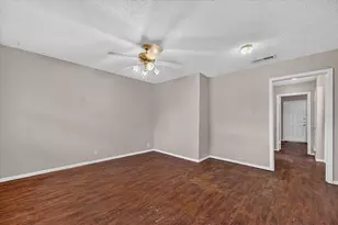 305 Cliff Dr, Garland, TX 75042 - Photo 2