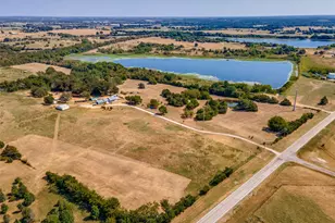 424 FM 1563, Wolfe City, TX 75496 - Photo 32