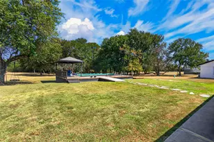 424 FM 1563, Wolfe City, TX 75496 - Photo 4