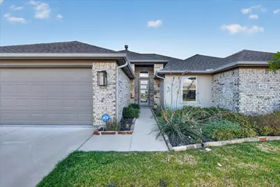 412 Brinkley Drive, Saginaw, TX 76179 - Photo 2