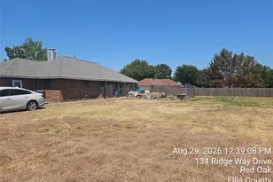 134 Ridgeway Dr, Red Oak, TX 75154 - Photo 4