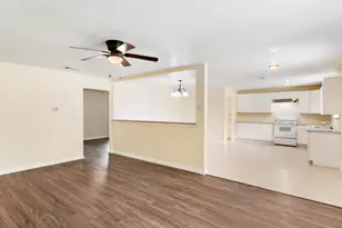 4901 Richardson St, Fort Worth, TX 76119 - Photo 8