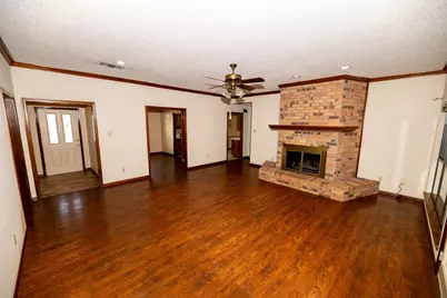 104 Cedar Springs Boulevard, Sulphur Springs, TX 75482 - Photo 4
