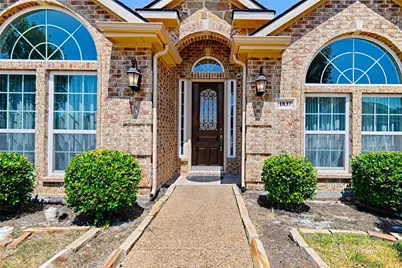 1837 Lakeview Drive, DeSoto, TX 75115 - Photo 1
