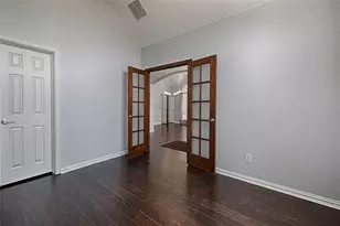 1837 Lakeview Dr, DeSoto, TX 75115 - Photo 10