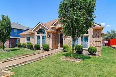 1837 Lakeview Drive, DeSoto, TX 75115 - Photo 2