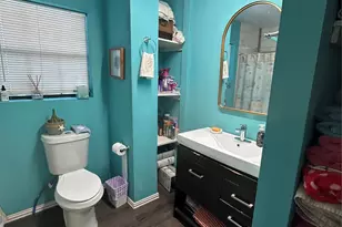 7805 Wanebe Dr, Dallas, TX 75235 - Photo 10