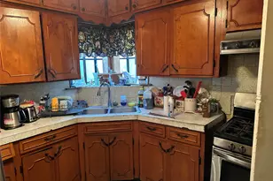 7805 Wanebe Dr, Dallas, TX 75235 - Photo 8
