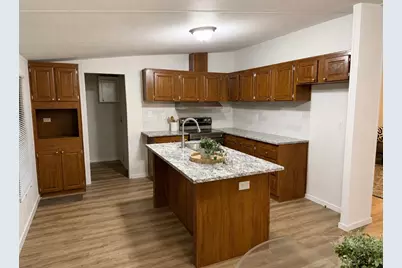 113 Lazy Meadow Court, Springtown, TX 76082 - Photo 8