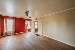 5801 Kilpatrick Ave, Fort Worth, TX 76107 - Photo 6