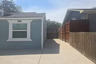 3211 Ramsey Ave, Dallas, TX 75216 - Photo 2