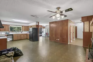 2162 Old Waxahachie Rd, Ennis, TX 75119 - Photo 6
