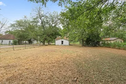 212 W 3rd Street, Purdon, TX 76679 - Photo 12