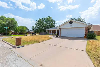 2901 Oak Ridge Court, Abilene, TX 79606 - Photo 4