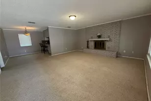 1209 Park Street N, Seymour, TX 76380 - Photo 2