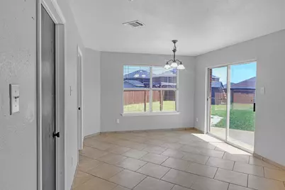 8109 Zephyr Court, Arlington, TX 76002 - Photo 6