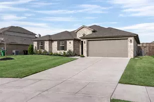 805 Alexandria Ln, Joshua, TX 76058 - Photo 2
