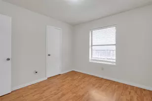 919 Southmoor Dr, Arlington, TX 76010 - Photo 10