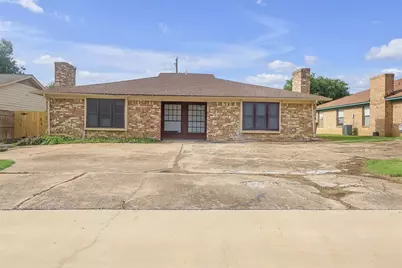 919 Southmoor Drive, Arlington, TX 76010 - Photo 1