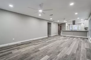 2617 Birmingham Ave, Dallas, TX 75215 - Photo 2