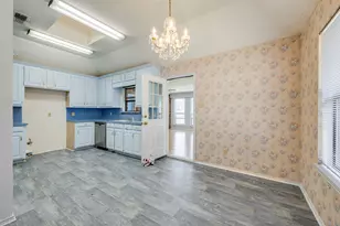 1925 Kings Canyon Cir, Fort Worth, TX 76134 - Photo 6