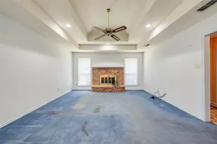 1925 Kings Canyon Cir, Fort Worth, TX 76134 - Photo 4