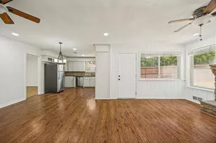 10422 Lake Gardens Dr, Dallas, TX 75218 - Photo 10