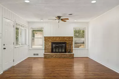 10422 Lake Gardens Drive, Dallas, TX 75218 - Photo 12