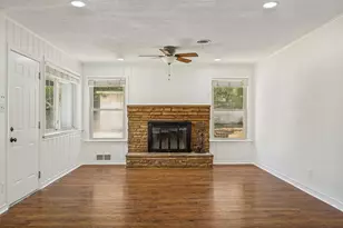 10422 Lake Gardens Dr, Dallas, TX 75218 - Photo 12