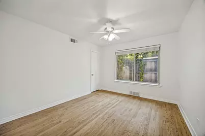 10422 Lake Gardens Drive, Dallas, TX 75218 - Photo 18
