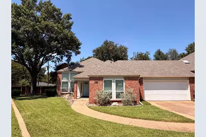 2024 N Saint Andrews Court, Arlington, TX 76011 - Photo 2