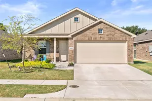 2015 Ava Dr, Ennis, TX 75119 - Photo 1