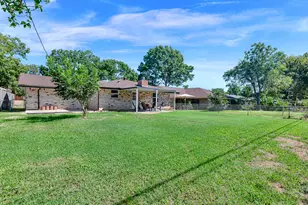 1926 Normandy Dr, Irving, TX 75060 - Photo 8