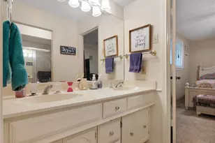 1409 Sun Valley Dr, Garland, TX 75043 - Photo 8