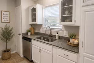 6924 Yorkston St, Watauga, TX 76148 - Photo 6