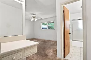 113 Wildwood Ct, Azle, TX 76020 - Photo 10