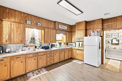7094 Horseshoe Bend Trail, Weatherford, TX 76087 - Photo 10