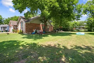 1724 Willow Hollow Dr, Garland, TX 75040 - Photo 18