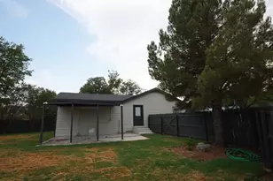 314 37th St, Grand Prairie, TX 75050 - Photo 14