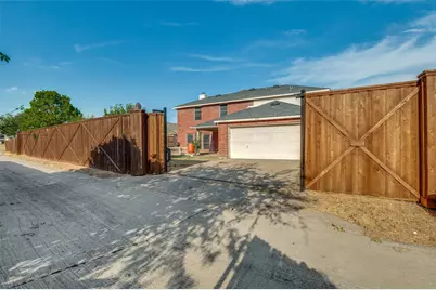 1421 Logan Drive, Lancaster, TX 75146 - Photo 24