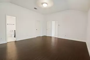 1421 Logan Dr, Lancaster, TX 75146 - Photo 14