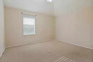 1421 Logan Dr, Lancaster, TX 75146 - Photo 18