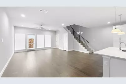5713 Woodlands Drive, The Colony, TX 75056 - Photo 2
