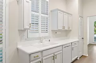 1432 Swan Ct, Lewisville, TX 75077 - Photo 10