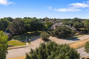 1432 Swan Ct, Lewisville, TX 75077 - Photo 30