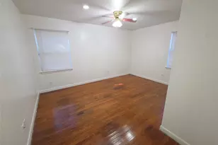 1017 E Spurgeon St, Fort Worth, TX 76115 - Photo 10