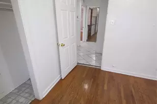 1017 E Spurgeon St, Fort Worth, TX 76115 - Photo 8