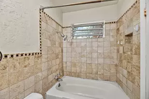 1017 E Spurgeon St, Fort Worth, TX 76115 - Photo 18
