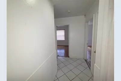 1017 E Spurgeon Street, Fort Worth, TX 76115 - Photo 16